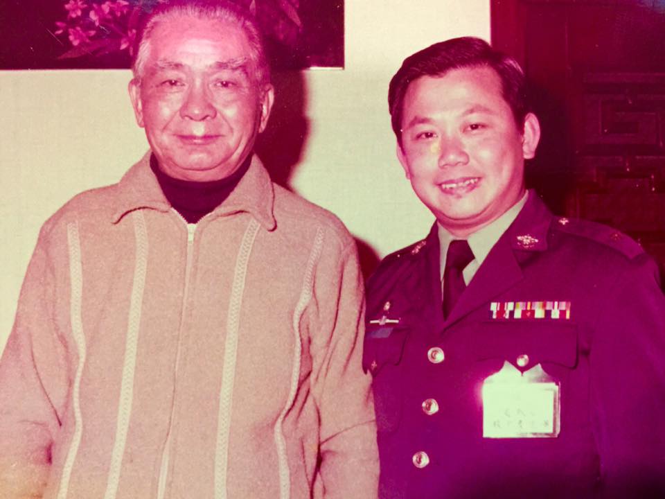 前參謀官暨名嘴黃澎孝(右) 圖:擷取自臉書