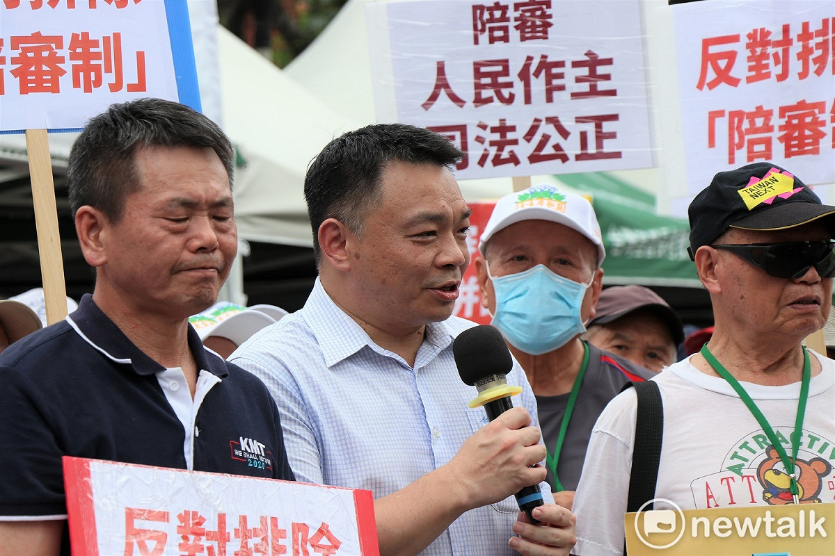 前立委高思博強調，今天在野黨都站出來，就是因為法案通過後，恐怕會有災難性後果。 圖：謝孟華/攝