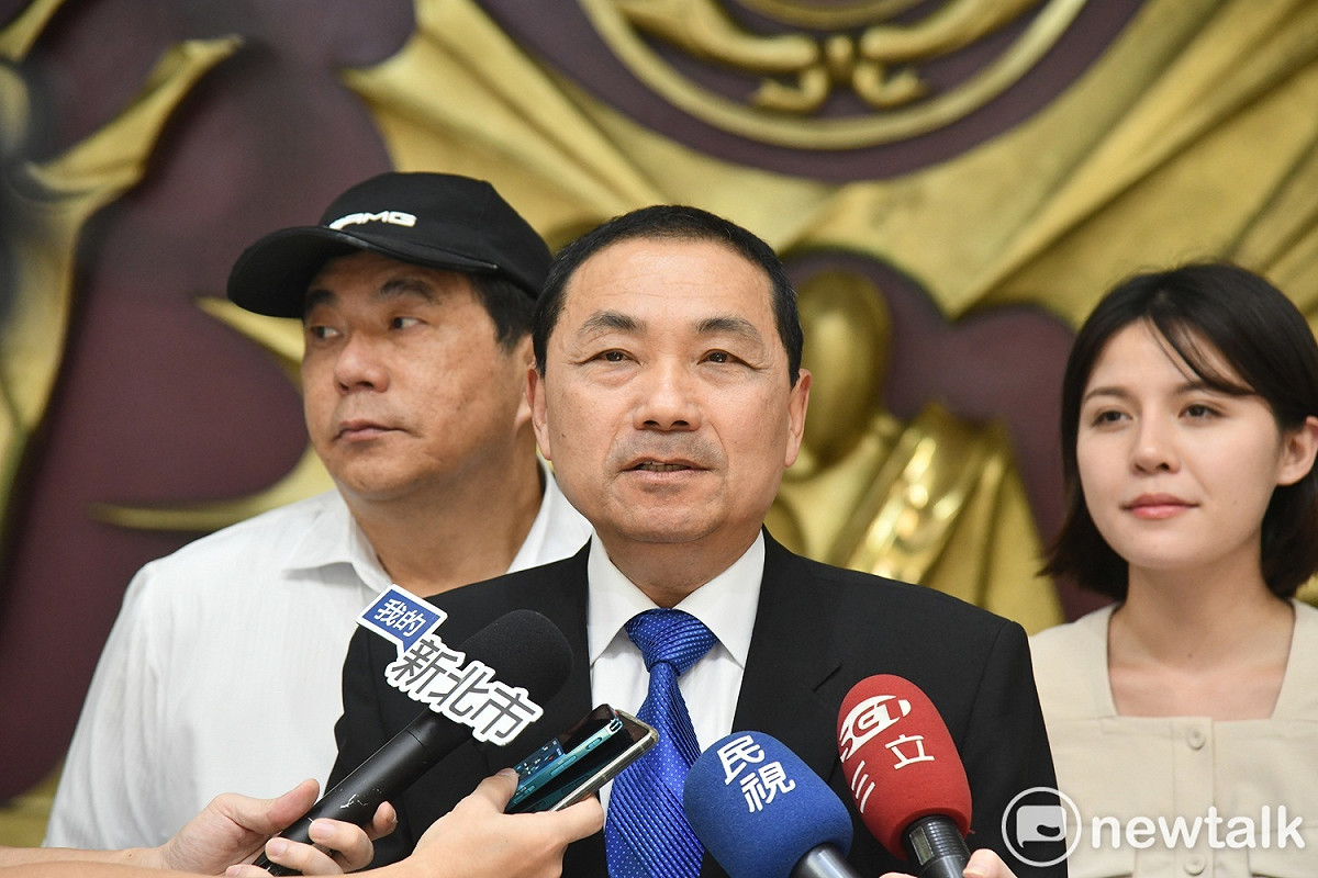 侯友宜認為應由中央統一解決地方學校裝設冷氣電力待改善的問題。 圖：林昀真/攝