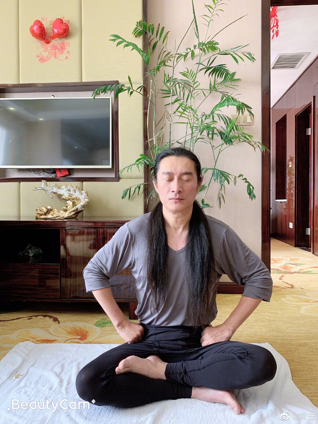 57歲親中藝人黃安，再次於微博痛批台灣。 圖：翻攝微博