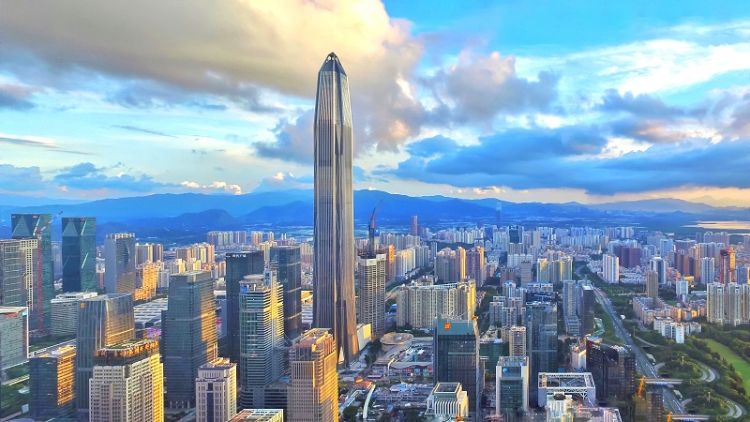 深圳市區近年來GDP已經超越香港。 圖 : 翻攝自cngbol.net