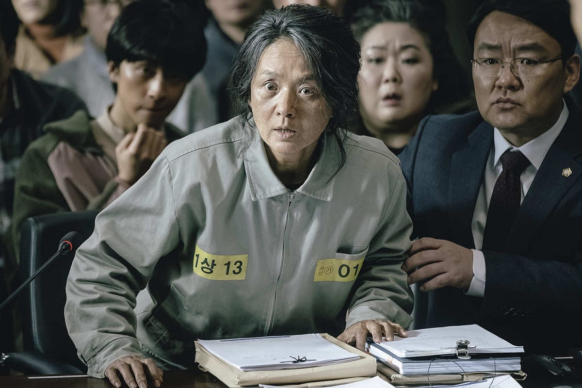 韓國百想影后裴宗玉與申惠善有多場精采對手戲的演出。 圖：索尼影業/提供