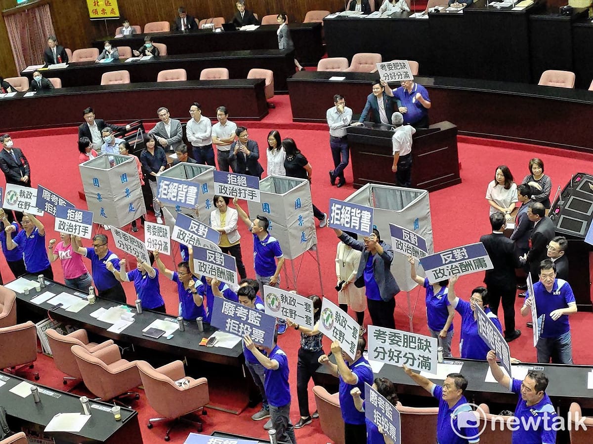 國民黨團就考試院人事同意權案，拒絕投票。 圖：黃建豪/攝