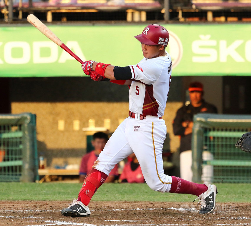 翁瑋均完投勝阻兄弟拋彩帶 12日對戰右外野售罄