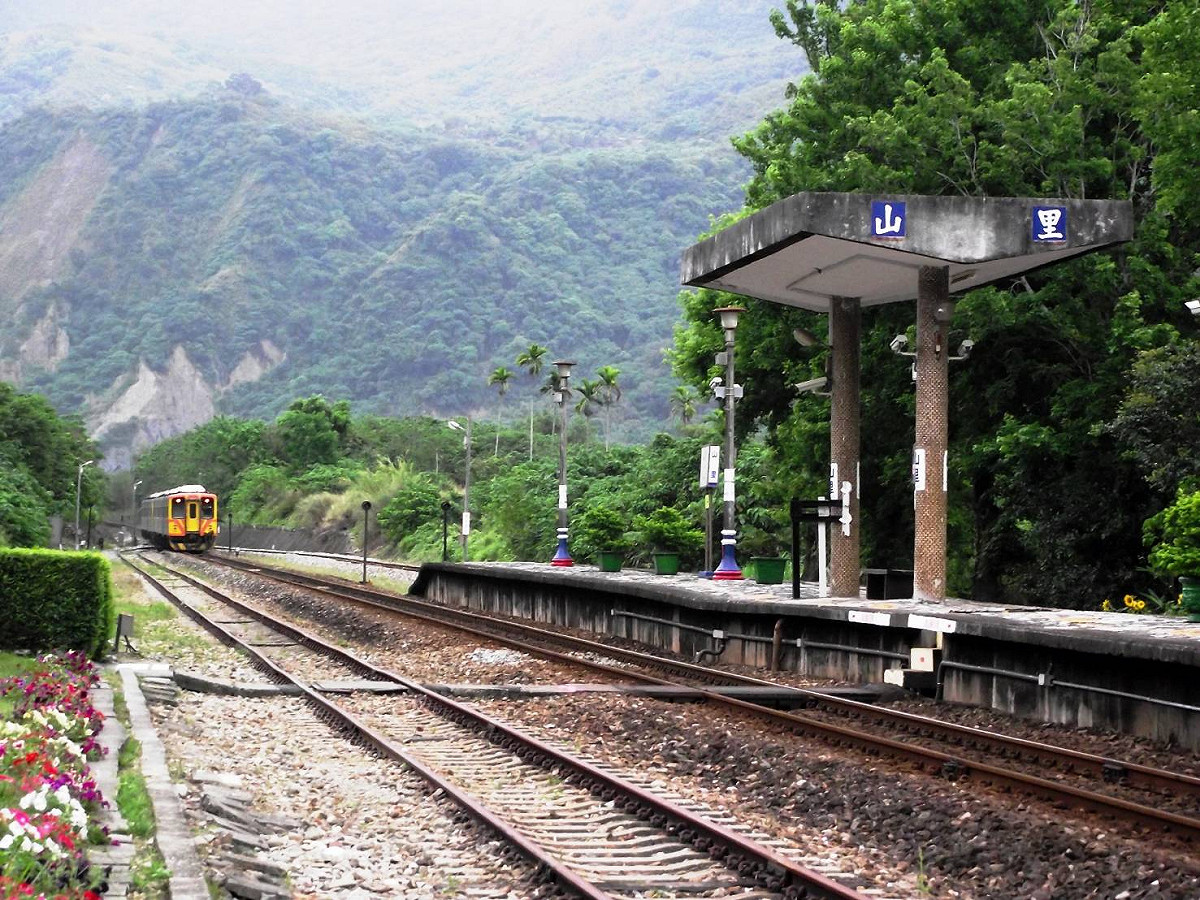 因應暑期旅遊，台鐵特別推出台灣學生也能購買的TR-PASS環島10日券。 圖：台鐵／提供