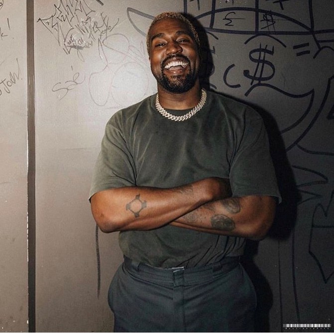 饒舌天王「肯爺」Kanye West 退出美國總統競選 民眾支持率僅2%。 圖：翻攝自Kanye West IG
