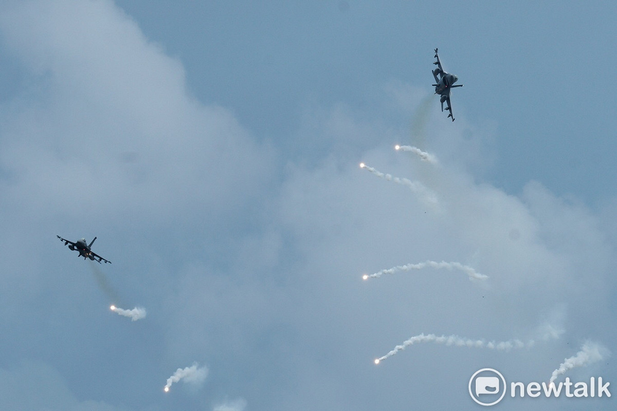 《路透》報導指出，美國國務院已批准售台3項軍武，其中包括F-16戰機上的外部傳感器吊艙。 圖：張良一／攝（資料照片）