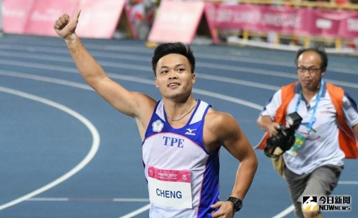 世大運台灣標槍好手鄭兆村，最後一次試擲丟出91.36紀錄，逆轉奪下金牌。 圖／記者葉政勳攝 , 2017.08.26