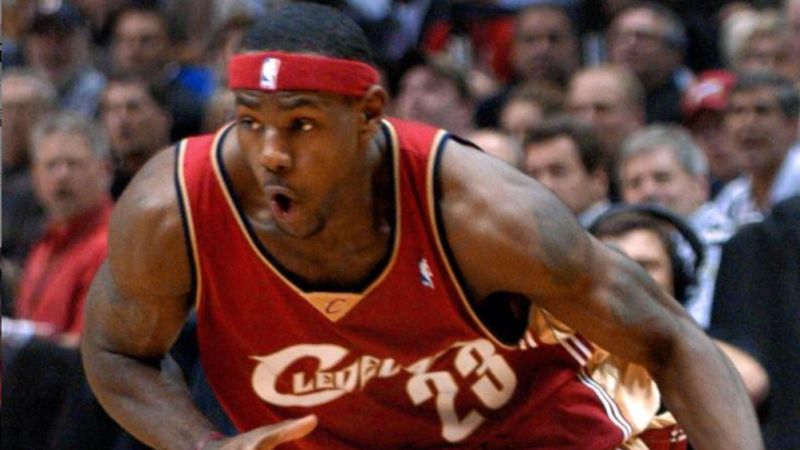 早期效力克里夫蘭騎士隊的LeBron James。 圖／美聯社／達志影像