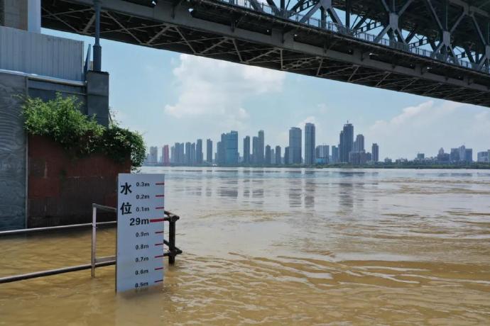 中國長江流域地區未來4天將出現強降雨，水位持續升高。 圖：翻攝自湖北省應急管理廳