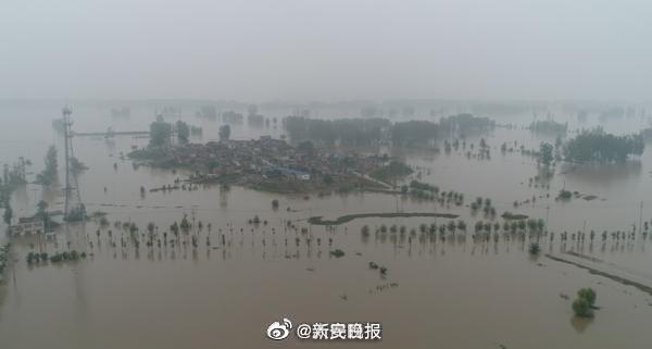 安徽宣布自7月25日12時起，安徽省長江、淮河、巢湖流域相關地區進入緊急防汛期。 圖：取自人民日報臉書