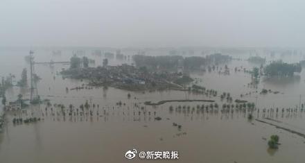 強降雨導致安徽一帶成一片汪洋。 圖：翻攝自新安晚報