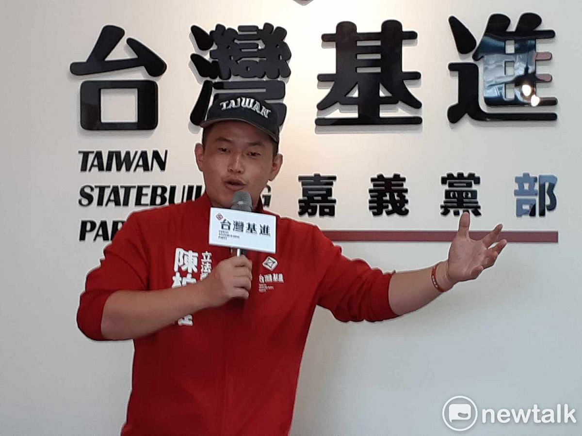 立委陳柏惟強調要「以戰代訓」，培養台灣本土最強第三勢力。 圖：蔡坤龍/攝
