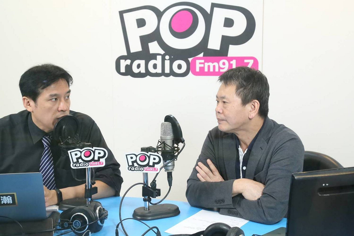 國民黨團總召林為洲接受電台專訪。 圖：《POP撞新聞》/提供