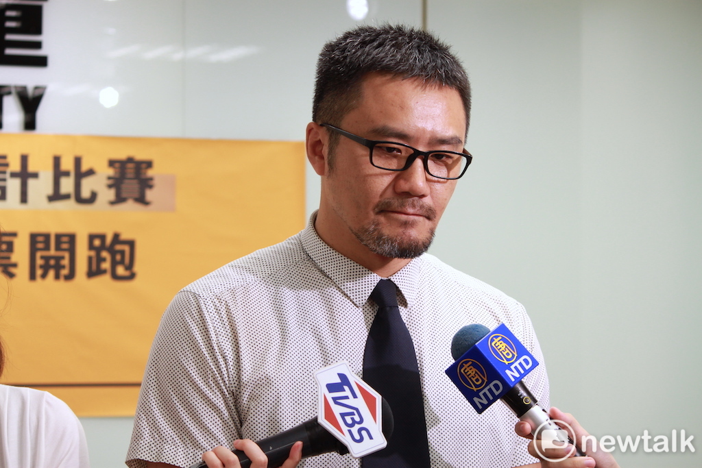 時代力量主委陳志明也呼籲中共政府對這樣的法案實行，應該要做出相對應的處置，而不是用模糊的法案來管束香港人民。 圖：羅國嘉／攝
