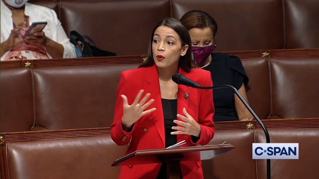 民主黨議員Alexandria Ocasio-Cortez的禁止美軍遊戲電競預算提案遭到否決。 圖：翻攝自Youtube