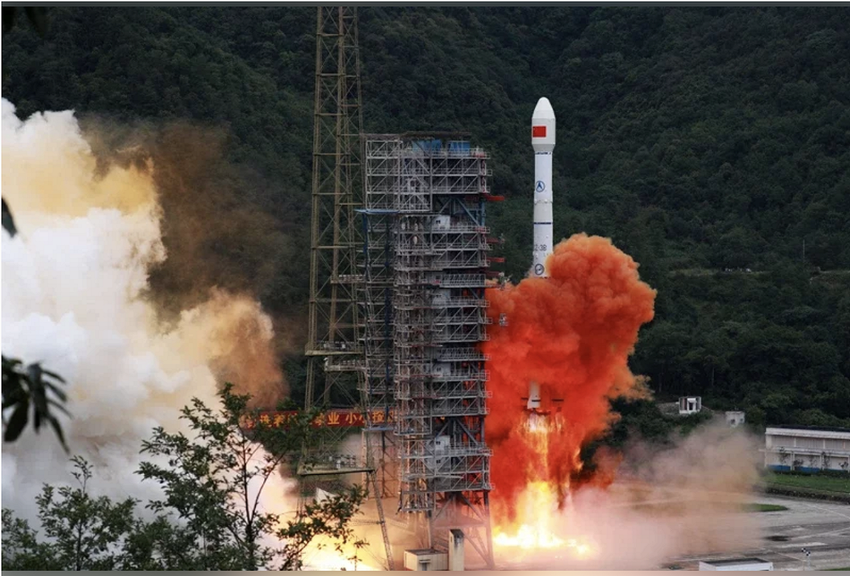 北斗三號6月23日在西昌衛星發射中心成功發射，提前半年全面完成北斗全球衛星導航系統星座部署。 圖：翻攝自新華社
