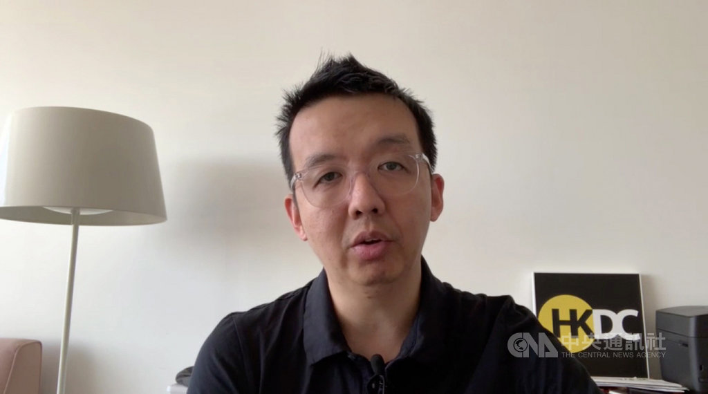 美籍港人朱牧民1日接受中央社專訪表示，連擁有美國公民身分的他都因港區國安法遭港警通緝，突顯美國提供港人庇護、加速他們移民美國的重要性。 圖/中央社