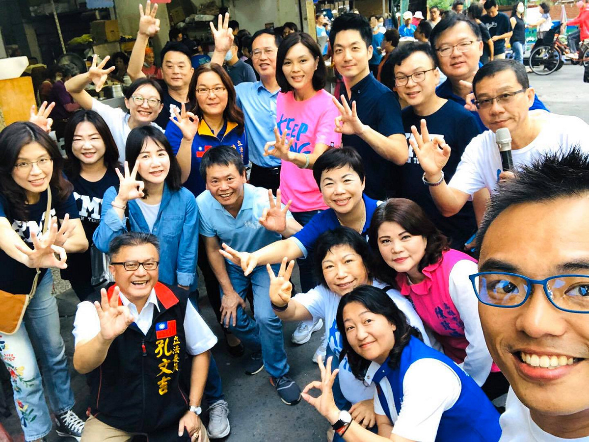 多位藍營重量級立委、市議員南下高雄替高雄市長候選人李眉蓁站台 圖：取自楊瓊瓔臉書
