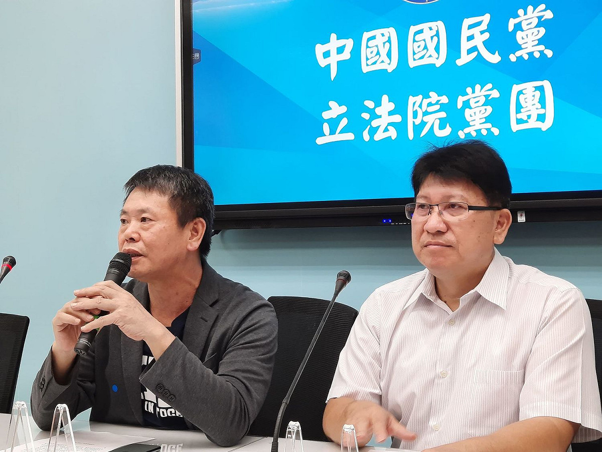 國民黨立委林思銘(右)。 圖：陳佩君/攝（資料照）