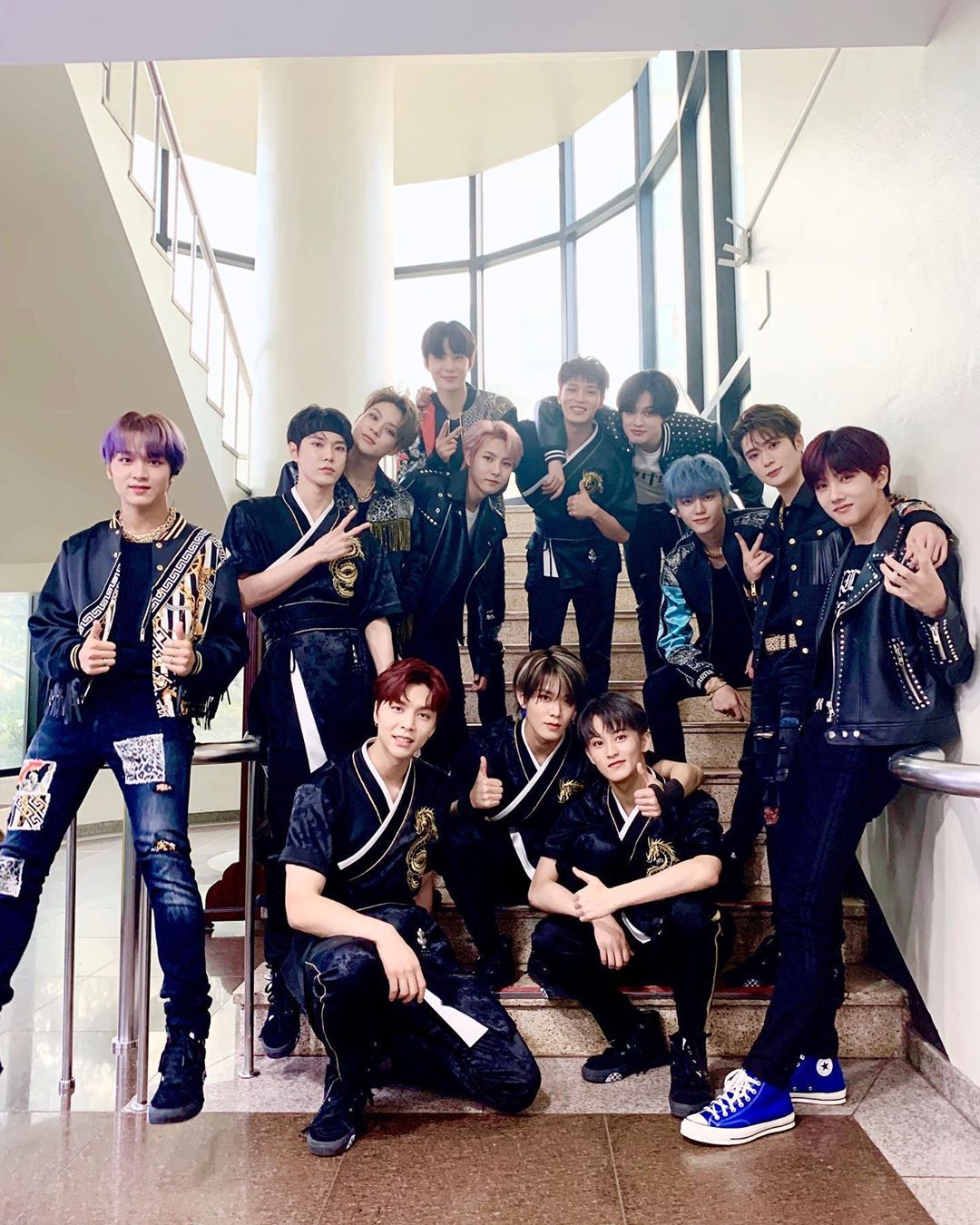 和EXO伯賢同屬SM娛樂公司的NCT的127和NCT DREAM今年回歸都取得非常好的成績，分別拿下專輯銷售第四、五名。（圖中是兩團一起） 圖：翻攝自IG
