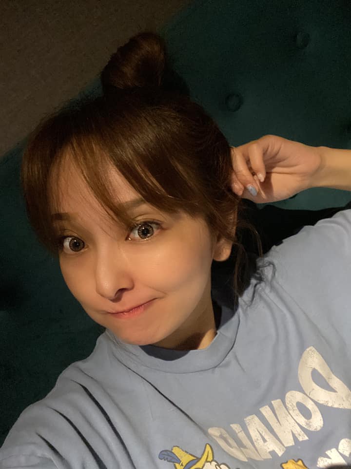 來台工作20年的日本女星愛紗，近日開啟YouTube開了網路節目《愛紗愛亂玩》。 圖：翻攝愛紗臉書粉絲專頁