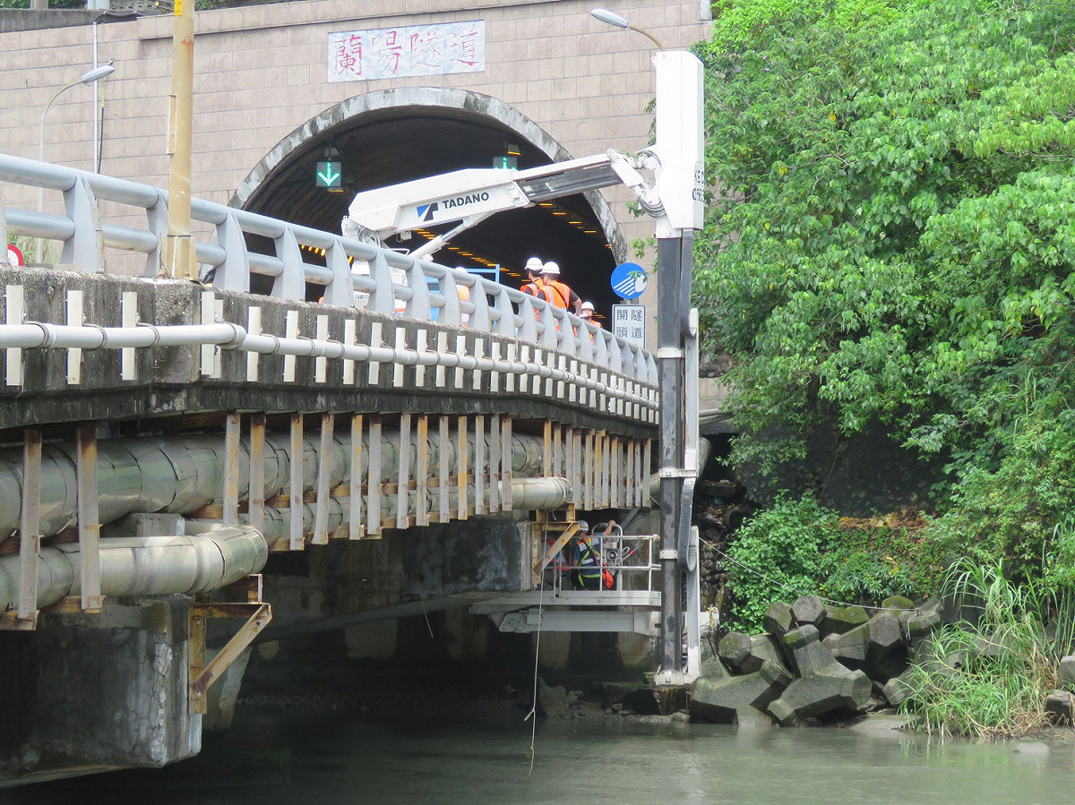 交通部公路總局今日表示，將花1.85億用吊索型特殊性橋梁監測系統，監測全台28座特殊橋梁。 圖：交通部公路總局/提供