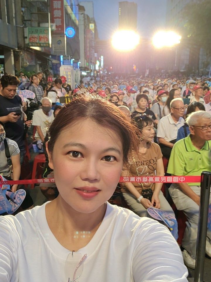 游淑慧在擔任台北市政府觀光傳播局主任秘書期間參與23件政府標案審查。 圖：取自游淑慧臉書