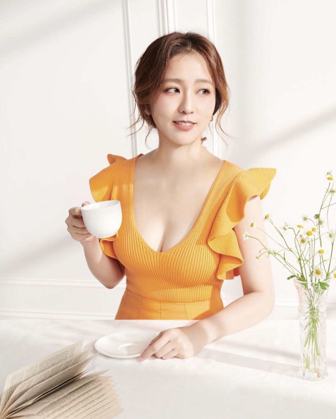 周曉涵出道多年，演出過許多偶像劇，表現亮眼，有著「偶像劇女神」的封號。 圖：翻攝Instagram
