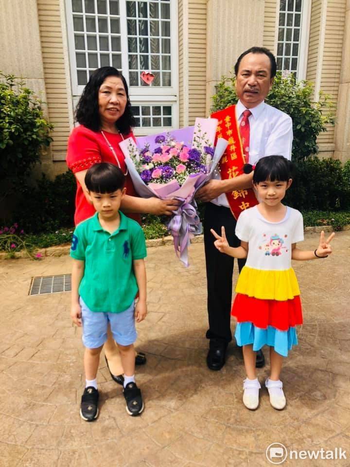 理事長花錦忠獲選模範父親。 唐復年/攝