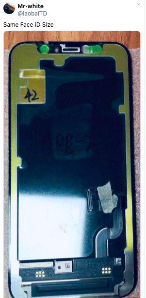 爆料客在推特發布疑似iPhone12的面板照。 圖：翻攝自Mr.White推特