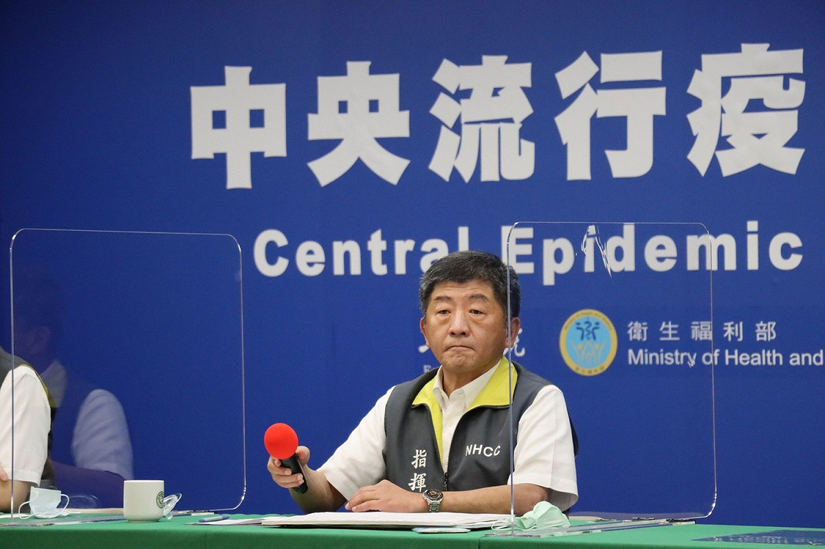 美國衛生部長出訪團即將來到台灣，倘若過不了二採陰，指揮官陳時中表示會簡化行程。 圖：中央流行疫情指揮中心/提供