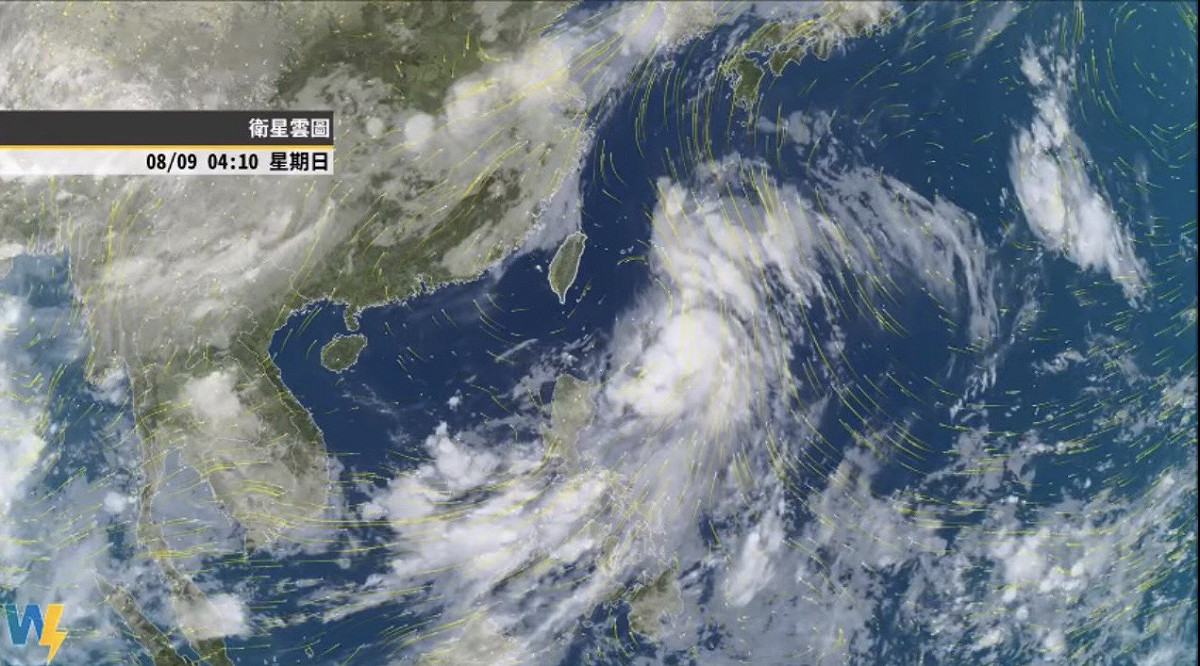 因低氣壓北移影響，10日到12日全台天氣較不穩定，11日全台更須慎防豪雨來襲。 圖：翻攝自天氣風險 WeatherRisk臉書