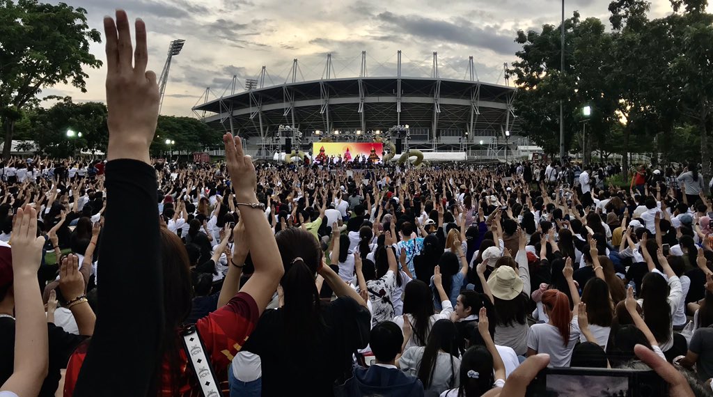 泰國學生運動領袖巴利遭逮捕。 圖：翻攝自法政大學講師Charlie Thame推特（資料照）
