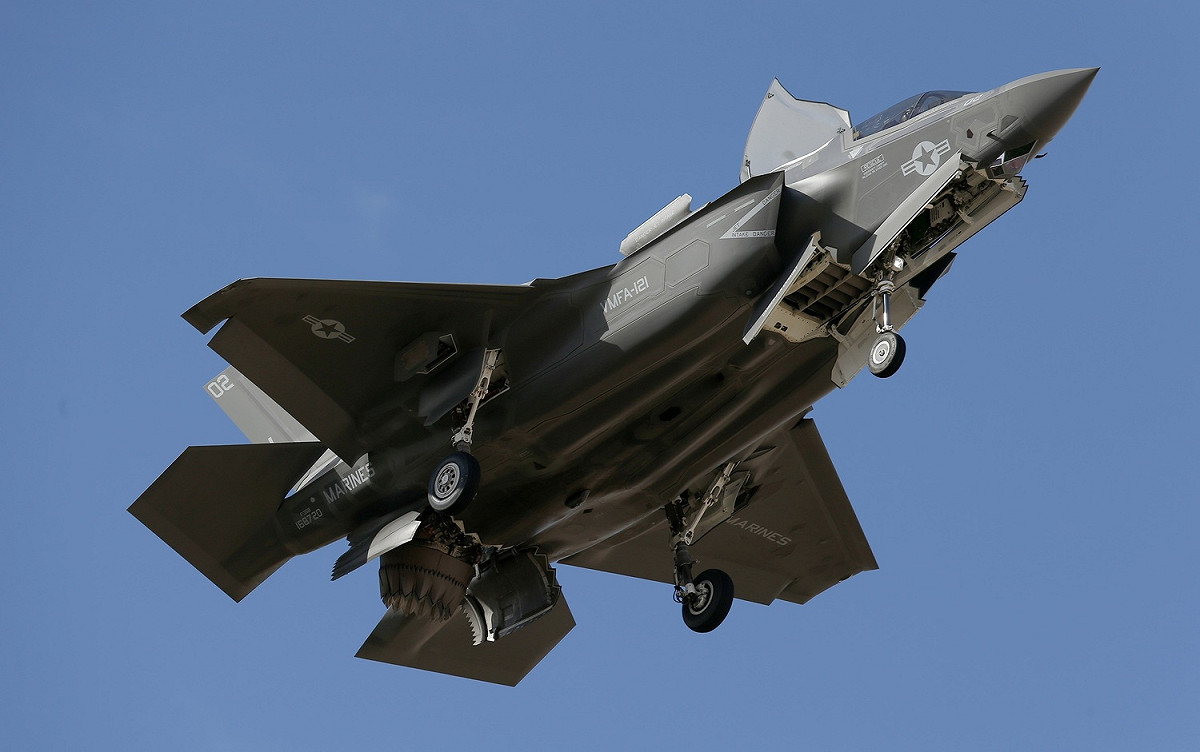 CNN預期南韓會購買美國製的F-35B戰鬥機，該戰鬥機具備短起飛和垂直著陸能力，能與小型航空母艦相容，F-35B戰鬥機，是世上唯一可以短起飛與垂直著陸的戰鬥機。 圖：達志影像/美聯社