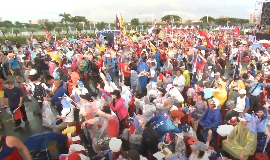 國民黨高雄市長補選候選人李眉蓁今晚（14日）舉辦選前之夜 圖：擷取自 Youtube