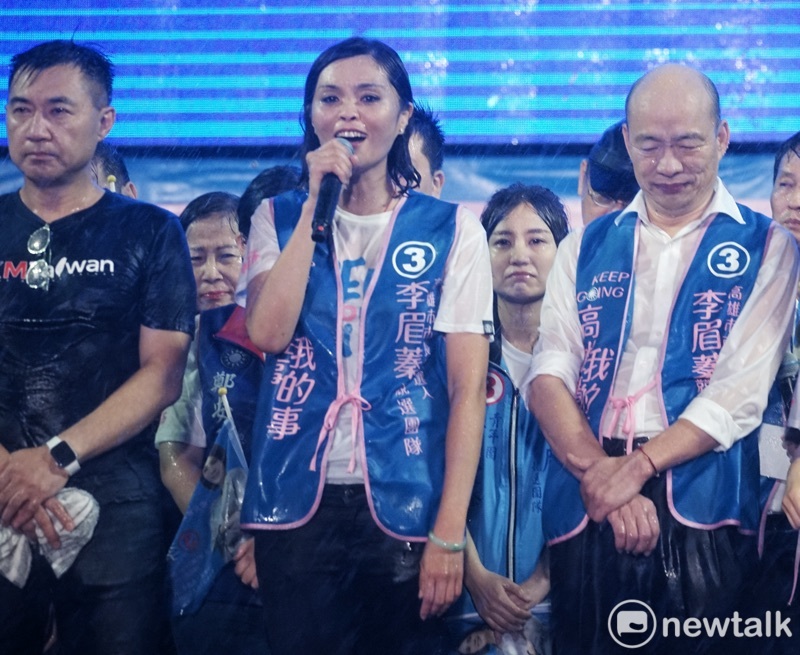 被罷免的前高雄市長韓國瑜為李眉蓁站台。 圖：張良一/攝(資料照片)