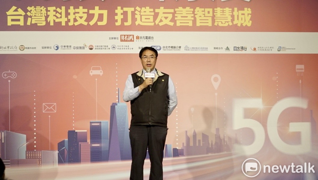 台南市長黃偉哲受訪時表示，對於維冠的受災戶所提訴訟獲得法院的伸張正義感到欣慰。 圖：台南市政府提供