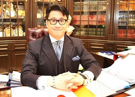 香港執業大律師陸偉雄認為，各國暫停與香港簽訂的移交逃犯協議。是一個「雙輸」的局面。 圖：擷取自網路