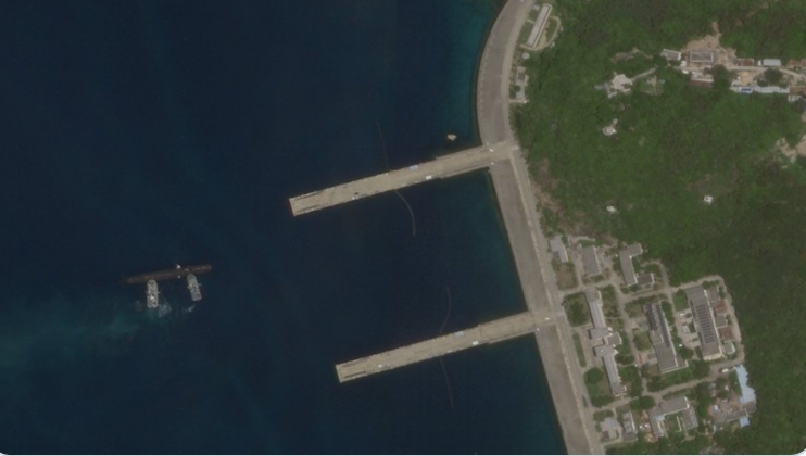 中國在南海建立多處地下基地。 圖 : 翻攝自Drake Long推特