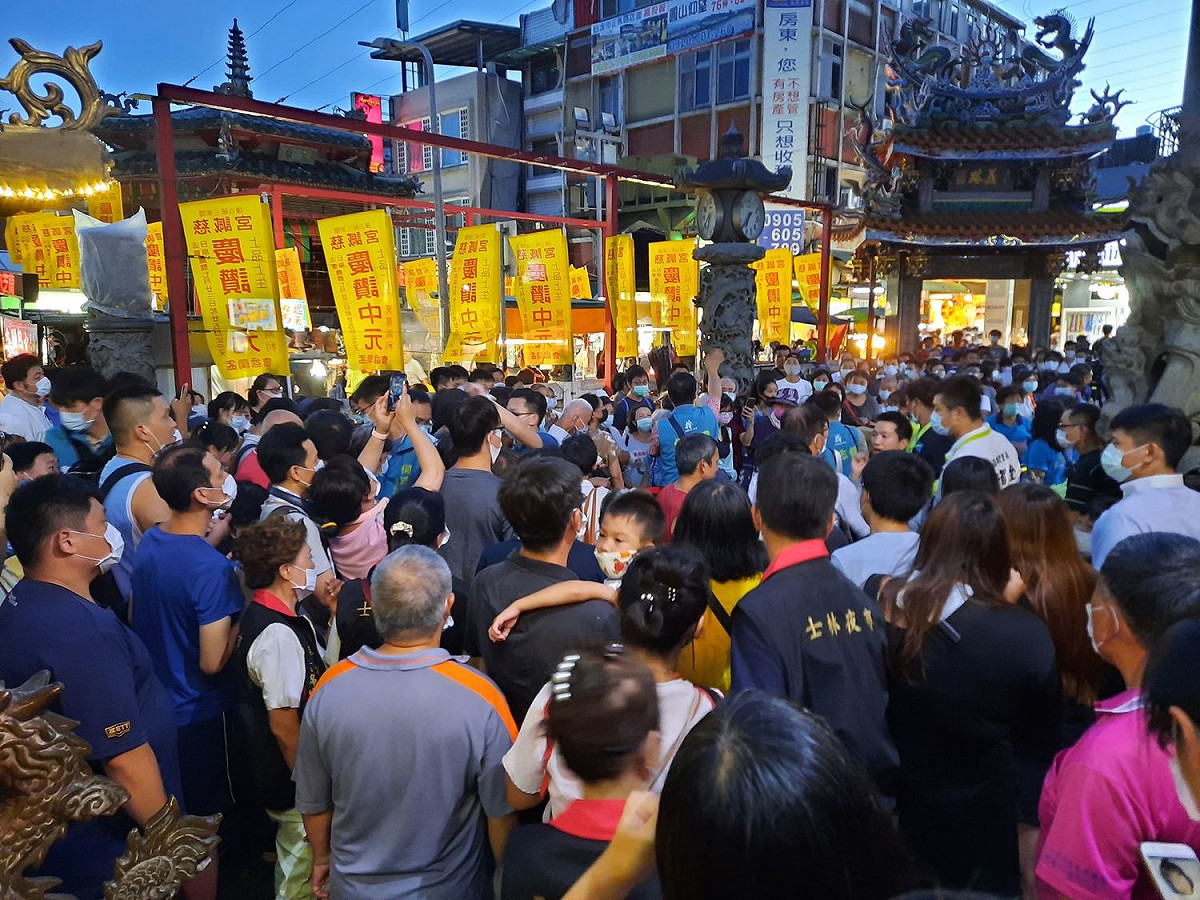 1200份號碼牌，半小時被搶光。 圖:陳佩君/攝