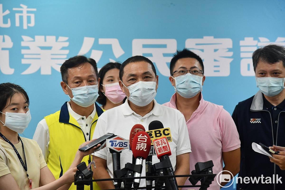 侯友宜認為防疫視同作戰，中央應該把地方聲音聽進去，跟地方並肩作戰。  圖：林昀真／攝