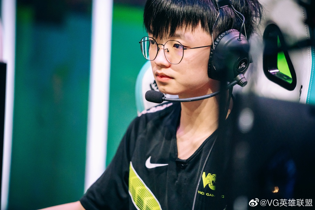 VG下路選手iBoy遭私生粉至家中騷擾。 圖：翻攝自VG粉專