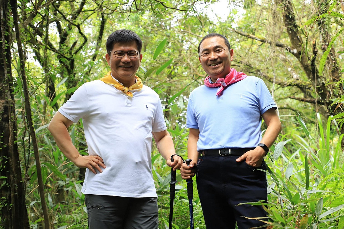 交通部長林佳龍和新北市長侯友宜今（23）日一起走淡蘭古道。 圖：翻攝自林佳龍臉書