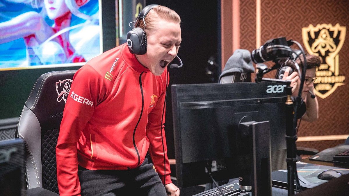 Fnatic陣中AD選手Rekkles生涯第六度出征世界賽，平前隊友sOAZ紀錄，並列賽區第一。 圖：翻攝自FNC Twitter