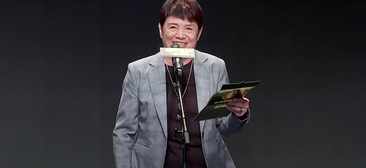 第55屆廣播金鐘獎評審委員會主任委員羅小雲日前在記者會上公布原住民族廣播電台《原聲探索》節目入圍時，竟發出「喔喔喔喔」的叫聲，還反問「欸，你們是不是應該這樣叫啊？」，引起外界撻伐。 圖：翻攝自youtube