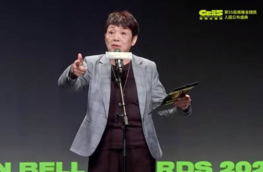 羅小雲在廣播金鐘公布入圍記者會上因失言風波惹爭議。 圖：翻攝YouTube