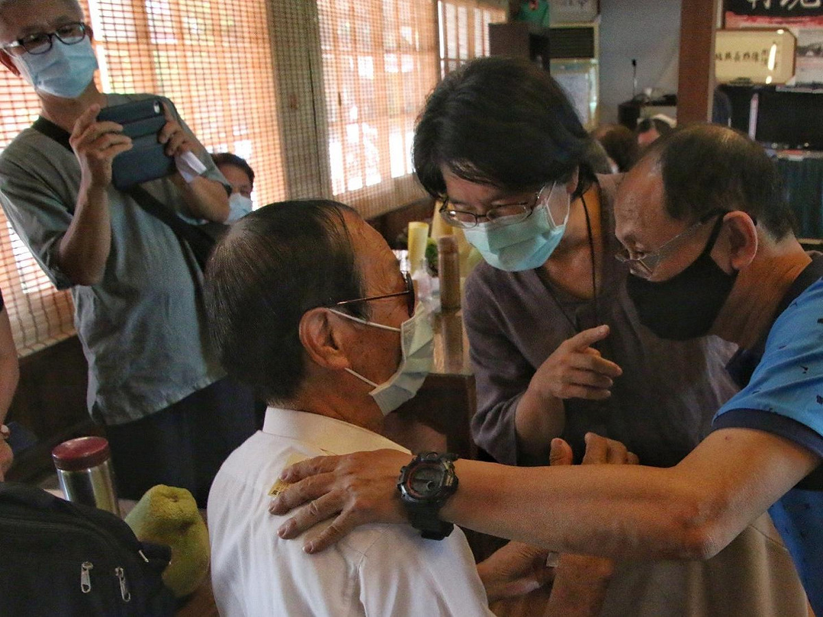 縣府新聞處長廖淑玲也來陪長輩度過開心的上午。 圖／土豆仁攝