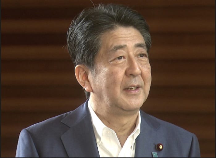 日本首相安倍晉三在24日上午再度進入東京慶應大學醫院，健康傳聞不斷。 圖：翻攝首相官邸官網