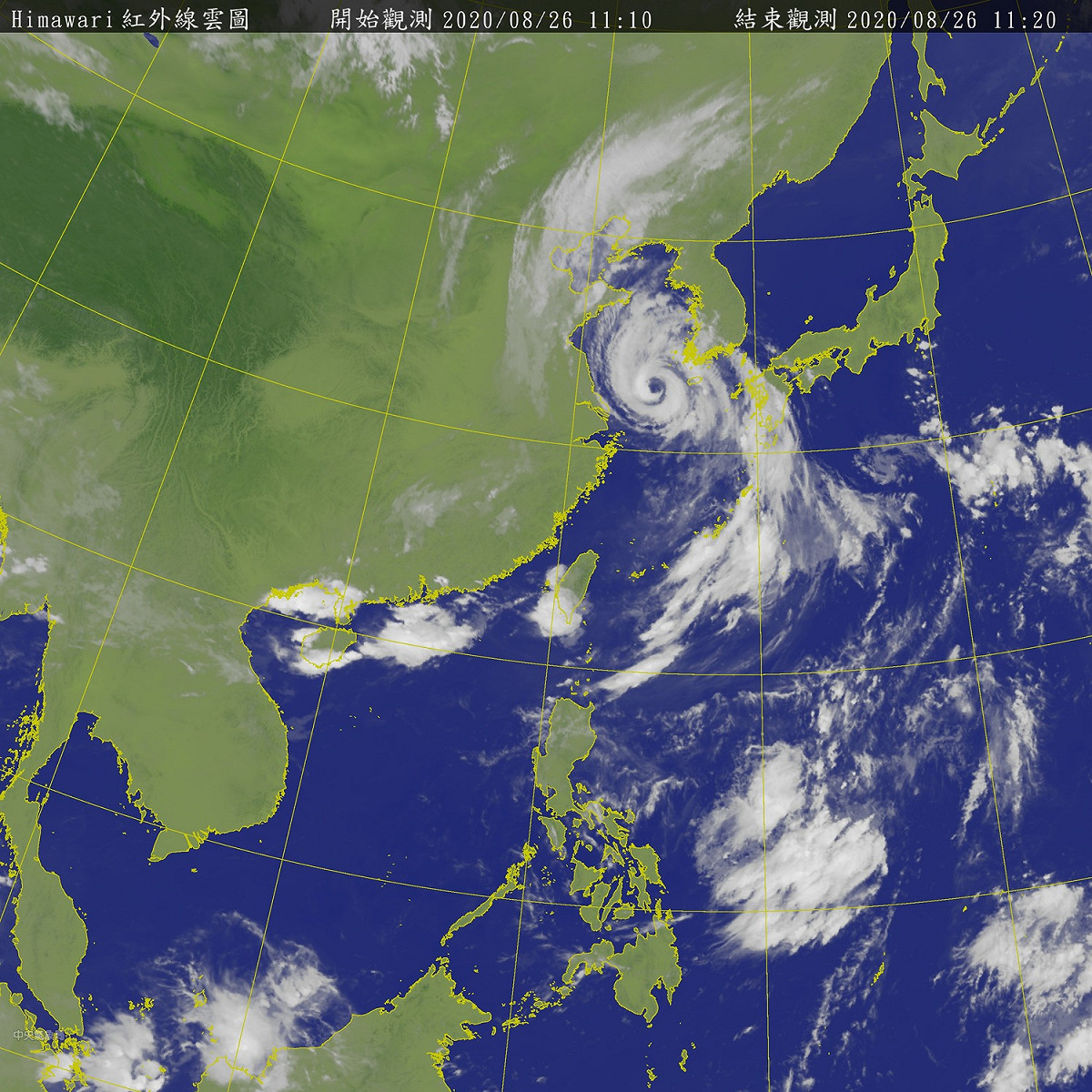 從衛星雲圖上可見，菲律賓東方海面1000公里處有一團雲系，目前還只是一般低壓的擾動。 圖：中央氣象局/提供